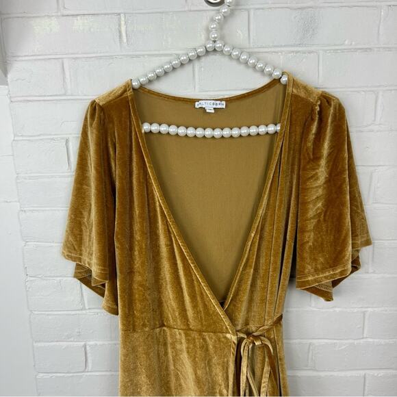 Baltic Born Meghan Velvet Maxi Wrap Dress Size M - Picture 5 of 13